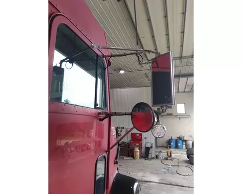 FREIGHTLINER FLD112 MIRROR ASSEMBLY CABDOOR