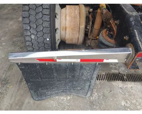 FREIGHTLINER FLD112 MUD FLAP HANGER