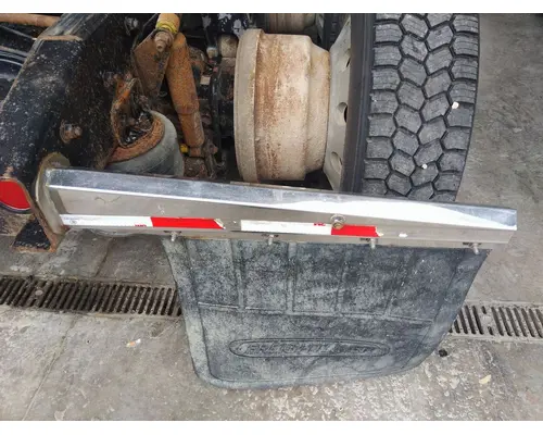 FREIGHTLINER FLD112 MUD FLAP HANGER