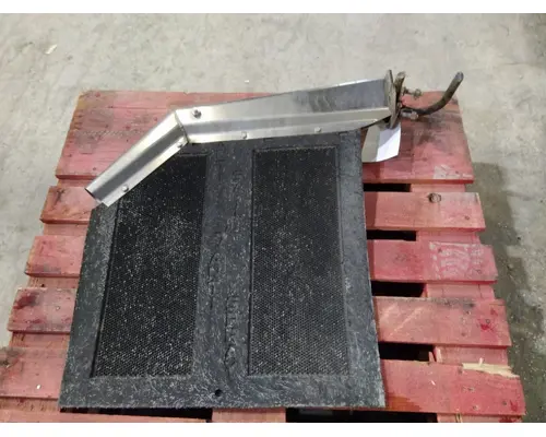 FREIGHTLINER FLD112 MUD FLAP HANGER