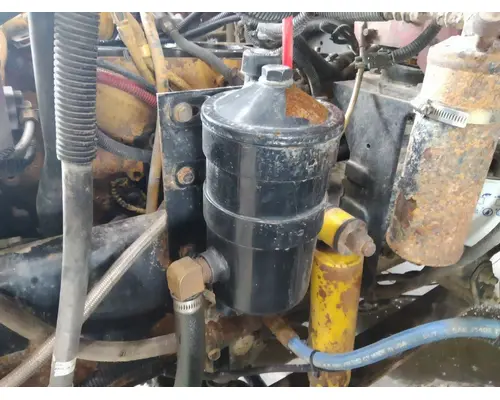 FREIGHTLINER FLD112 POWER STEERING RESERVOIR