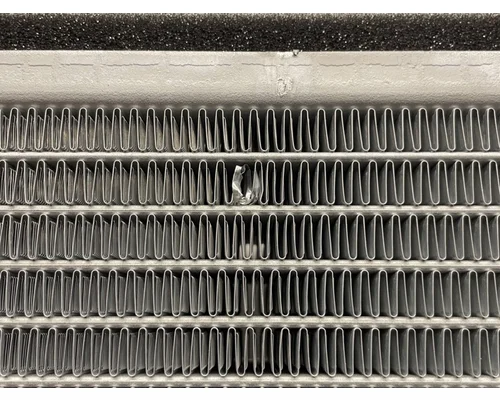 FREIGHTLINER FLD112 Radiator