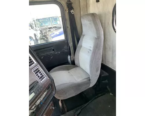 FREIGHTLINER FLD112 Seat, Front