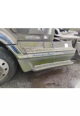 FREIGHTLINER FLD112 Side Fairing