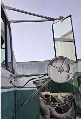 FREIGHTLINER FLD112 Side View Mirror