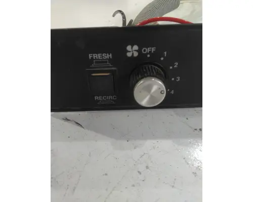 FREIGHTLINER FLD112 TEMPERATURE CONTROL