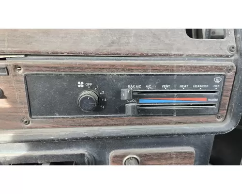 FREIGHTLINER FLD112 Temperature Control