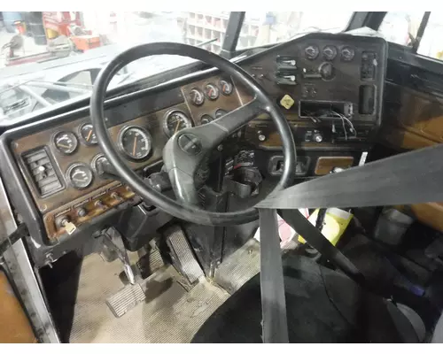 FREIGHTLINER FLD120 / CLASSIC Steering Column