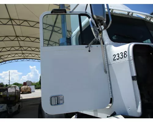 FREIGHTLINER FLD120 1988-2009 DOOR ASSEMBLY, FRONT