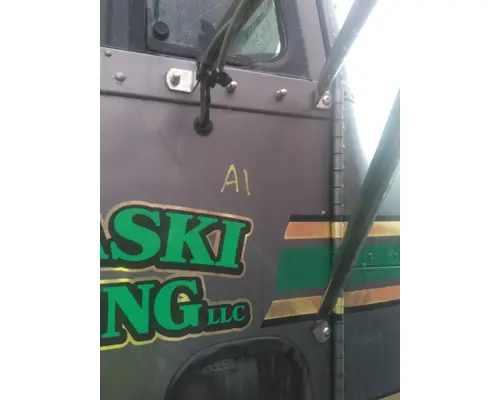 FREIGHTLINER FLD120 1988-2009 DOOR ASSEMBLY, FRONT