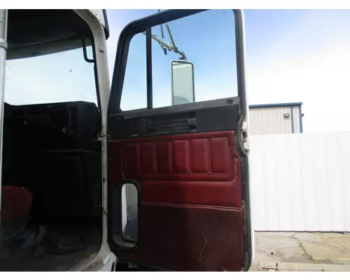 FREIGHTLINER FLD120 1988-2009 DOOR ASSEMBLY, FRONT