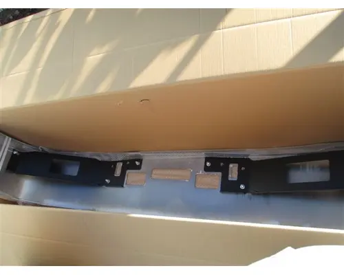 FREIGHTLINER FLD120 1989-2003 BUMPER ASSEMBLY, FRONT