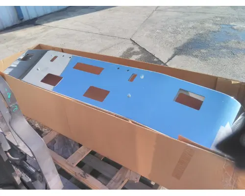 FREIGHTLINER FLD120 1989-2003 BUMPER ASSEMBLY, FRONT