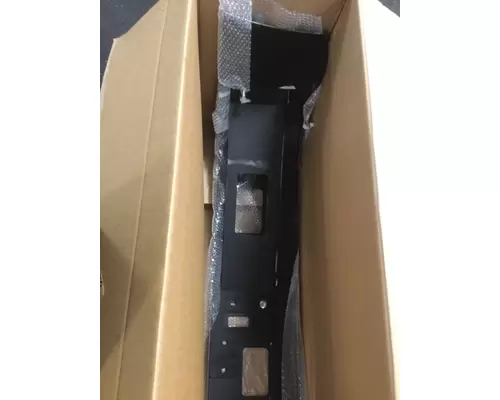 FREIGHTLINER FLD120 1989-2003 BUMPER ASSEMBLY, FRONT