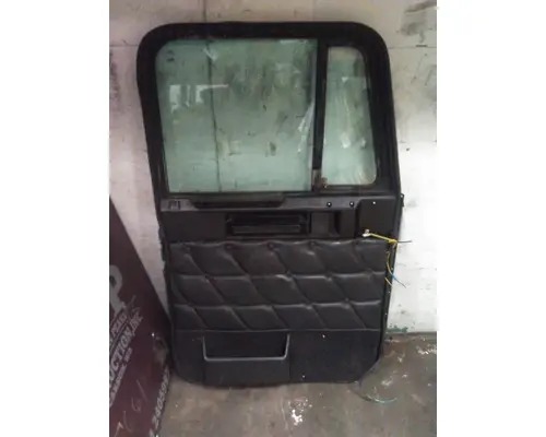 FREIGHTLINER FLD120 CLASSIC 1991-2009 DOOR ASSEMBLY, FRONT