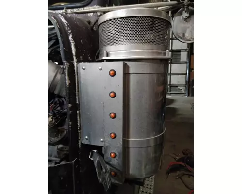 FREIGHTLINER FLD120 CLASSIC AIR CLEANER