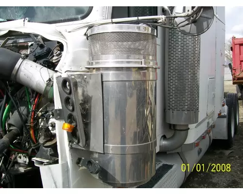 FREIGHTLINER FLD120 CLASSIC AIR CLEANER