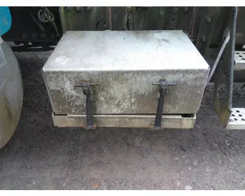 FREIGHTLINER FLD120 CLASSIC BATTERY BOX