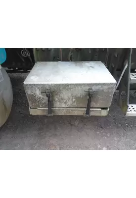 FREIGHTLINER FLD120 CLASSIC BATTERY BOX