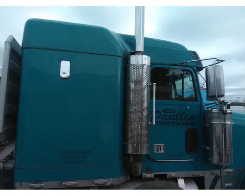 FREIGHTLINER FLD120 CLASSIC CAB