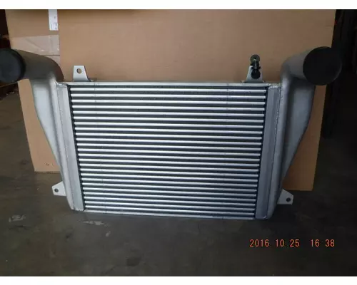 FREIGHTLINER FLD120 CLASSIC CHARGE AIR COOLER (ATAAC)