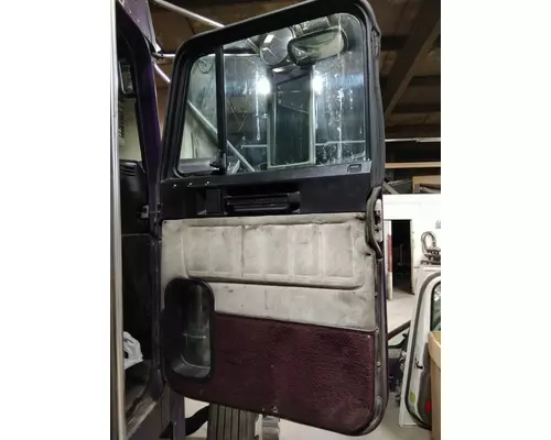 FREIGHTLINER FLD120 CLASSIC DOOR ASSEMBLY, FRONT