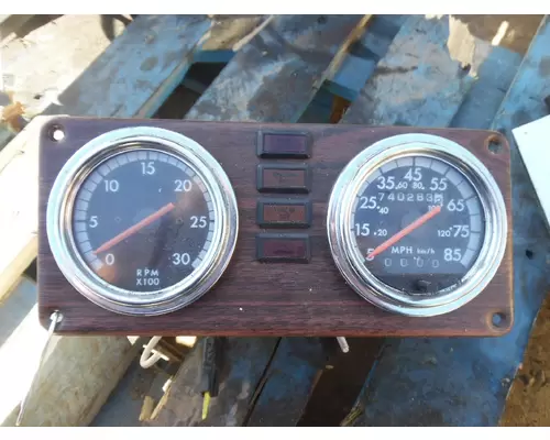 FREIGHTLINER FLD120 CLASSIC GAUGE CLUSTER