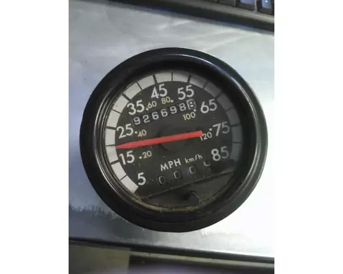 FREIGHTLINER FLD120 CLASSIC GAUGE SPEEDOMETER