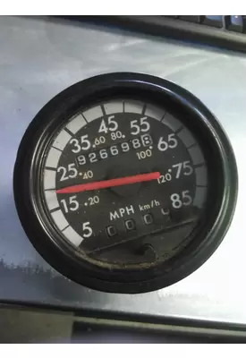 FREIGHTLINER FLD120 CLASSIC GAUGE SPEEDOMETER