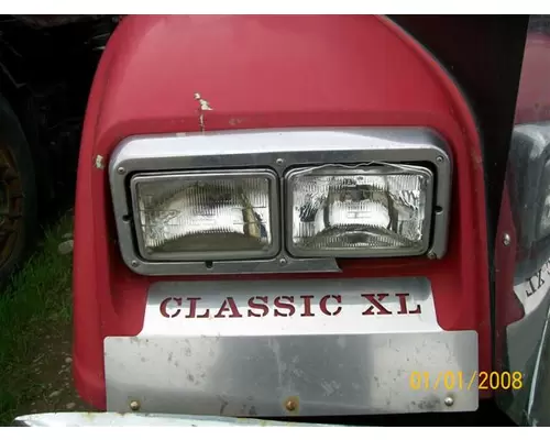 FREIGHTLINER FLD120 CLASSIC HEADLAMP ASSEMBLY