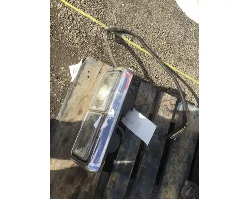 FREIGHTLINER FLD120 SD 1987-2010 HEADLAMP ASSEMBLY