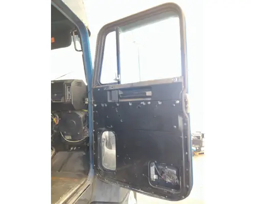 FREIGHTLINER FLD120 SD 1988-2009 DOOR ASSEMBLY, FRONT