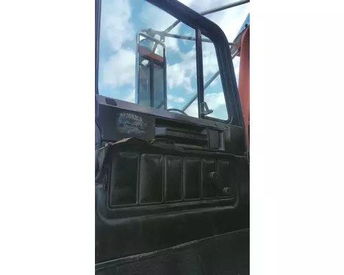 FREIGHTLINER FLD120 SD 1988-2009 DOOR ASSEMBLY, FRONT