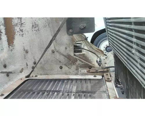 FREIGHTLINER FLD120 SD 1989-2010 HOOD