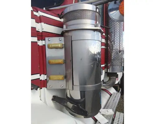 FREIGHTLINER FLD120 SD AIR CLEANER