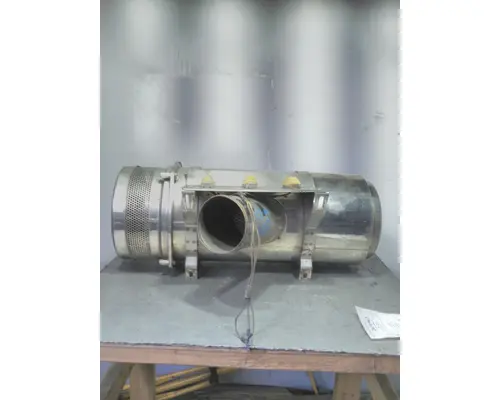 FREIGHTLINER FLD120 SD AIR CLEANER