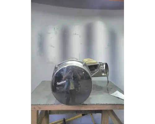 FREIGHTLINER FLD120 SD AIR CLEANER