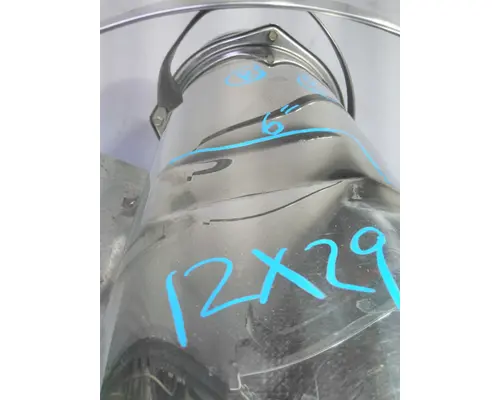 FREIGHTLINER FLD120 SD AIR CLEANER