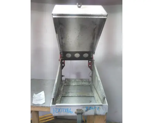 FREIGHTLINER FLD120 SD BATTERY BOX