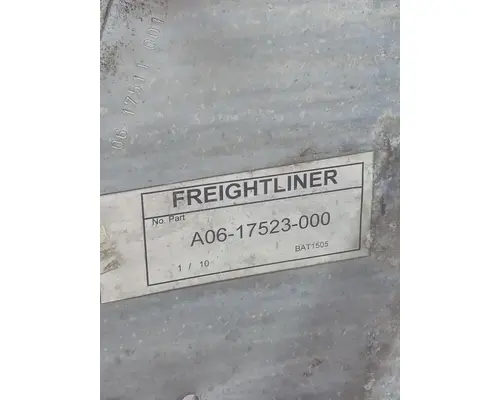 FREIGHTLINER FLD120 SD BATTERY BOX
