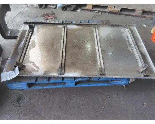 FREIGHTLINER FLD120 SD DECK (CATWALK) STEP