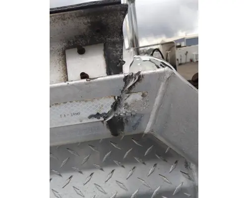 FREIGHTLINER FLD120 SD HEADACHE RACK