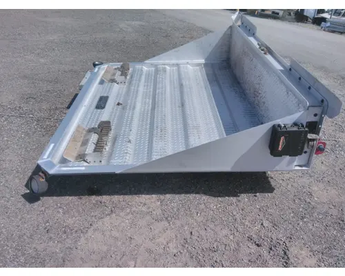 FREIGHTLINER FLD120 SD HEADACHE RACK