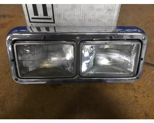 FREIGHTLINER FLD120 SD HEADLAMP ASSEMBLY