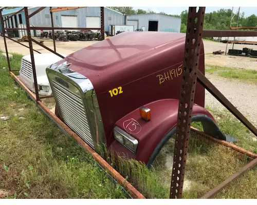FREIGHTLINER FLD120 SD Hood