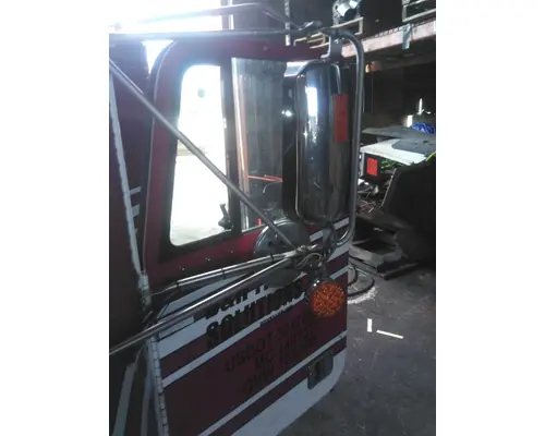 FREIGHTLINER FLD120 SD MIRROR ASSEMBLY CABDOOR