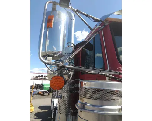 FREIGHTLINER FLD120 SD MIRROR ASSEMBLY CABDOOR