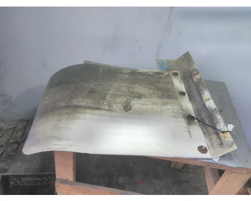 FREIGHTLINER FLD120 SD MUD FLAP HANGER