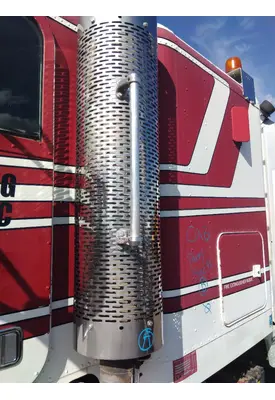 FREIGHTLINER FLD120 SD MUFFLER SHIELD