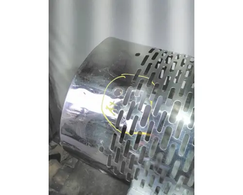 FREIGHTLINER FLD120 SD MUFFLER SHIELD
